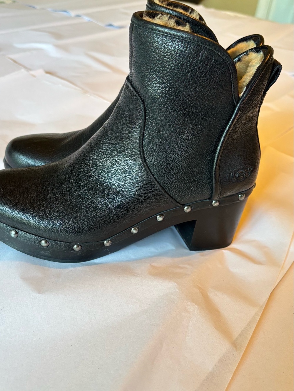 UGG Black Stud-Trim Leather Ankle Heeled Boots - Picture 4 of 9